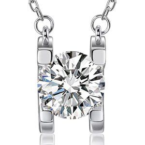 2 Carat 18K White Gold Plated S925 Sterling Silver Exquisite Cut Moissanite